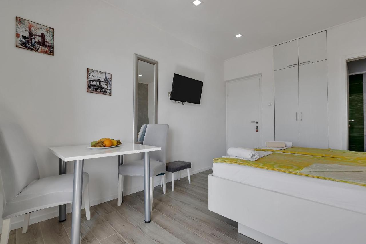 Apartments Zorica Tučepi Exteriör bild