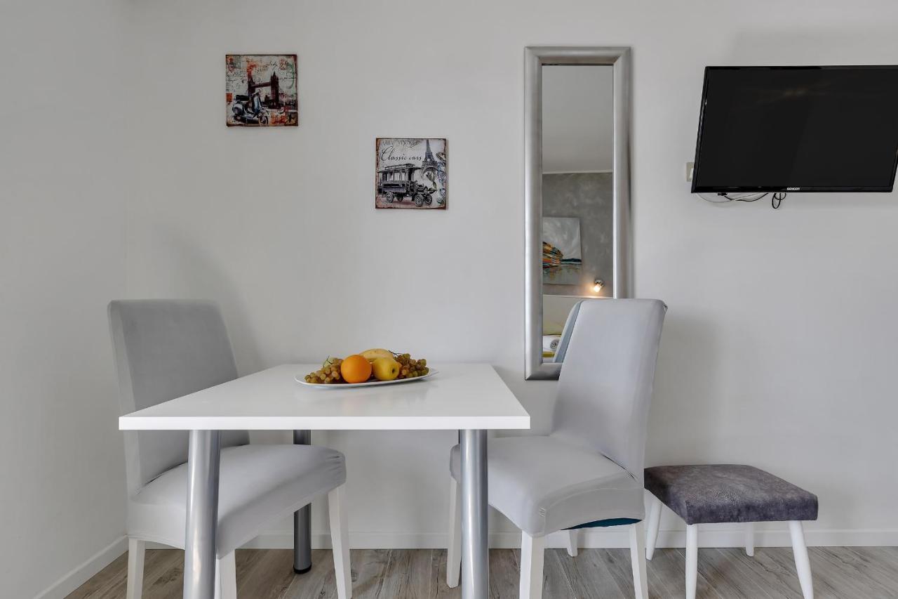 Apartments Zorica Tučepi Exteriör bild